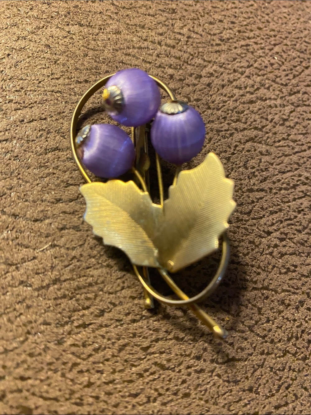Vintage Gold-Tone Floral Brooch.